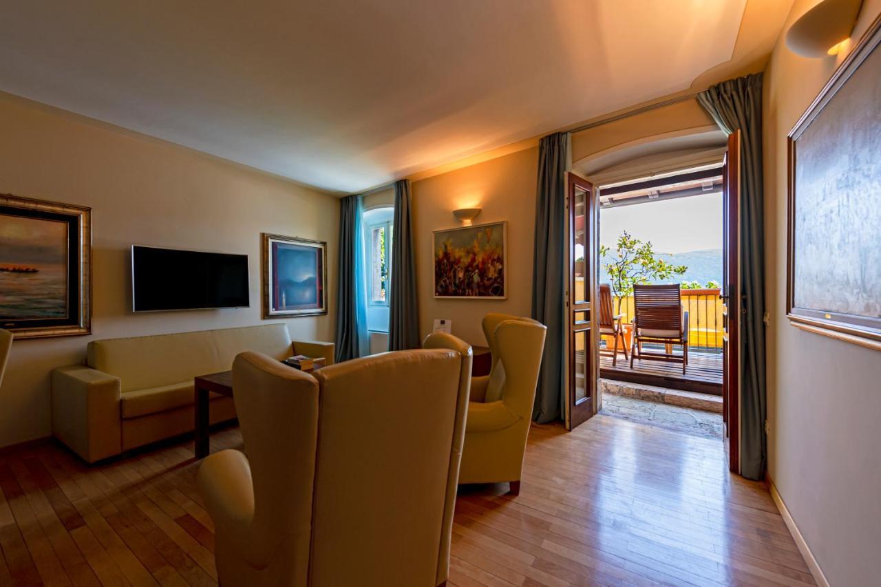 Hotel Baia D'Oro - Adults Only Gargnano Exterior photo
